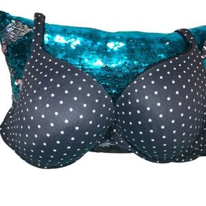 Victoria’s Secret 38DbPolka Dot push up Bra - Black and White